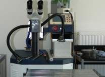 Laserski varilni stroj